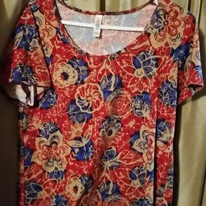 Lularoe classic top!